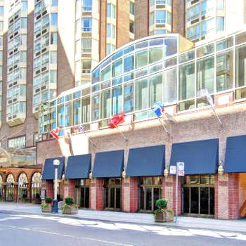 DoubleTree by Hilton Toronto Downtown