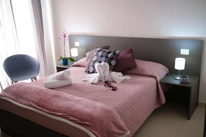 www.llansabbathcountryhousebnb.com