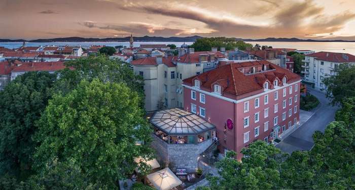 www.hotel-bastion.info