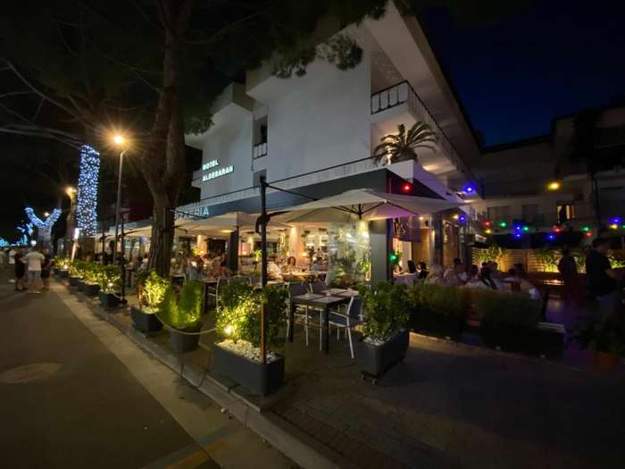 www.hotel-aldebaran.com