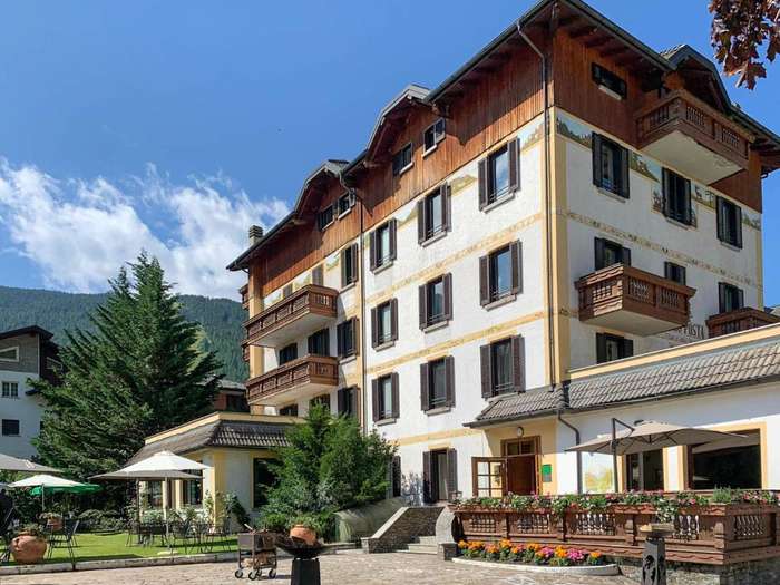 www.hotelpostaaprica.com