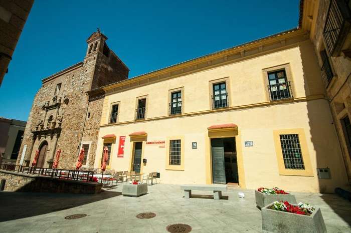 www.alberguesantaana.es