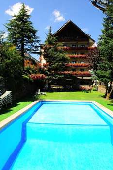 www.hotelrutllan.com