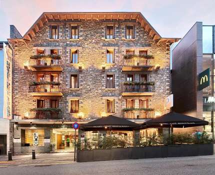 www.hotelisard.com