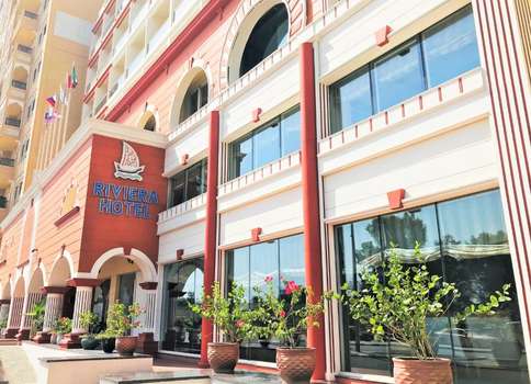 www.rivierahotel-dubai.com