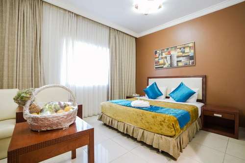 www.mycrystalplazahotel.com
