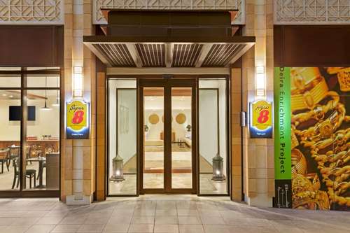 www.super8dubaideira.com
