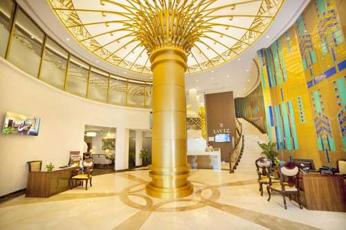 www.theravizhotels.com