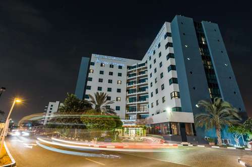 www.arabianparkhotel.com