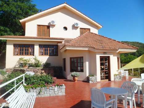 www.hoteldelbuenayre.com.ar