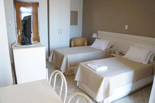 www.manhuacucenterhotel.com.br