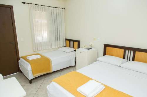 www.hotelhappyinn.com.br