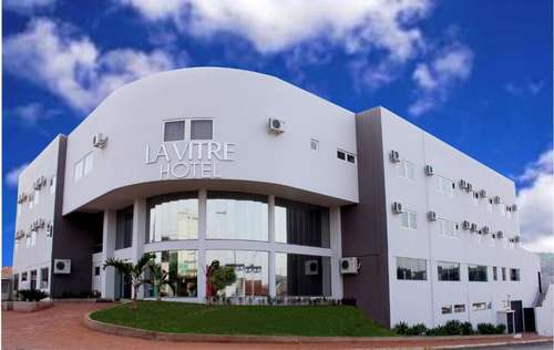www.lavitrehotel.com.br