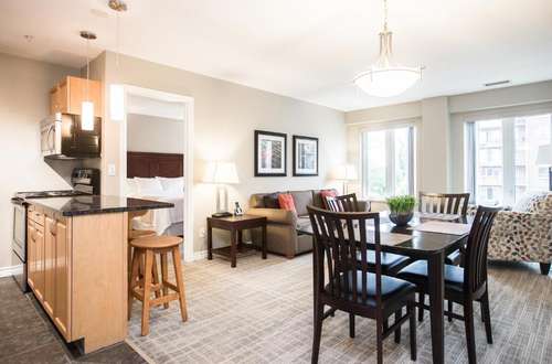 www.canterrasuites.com