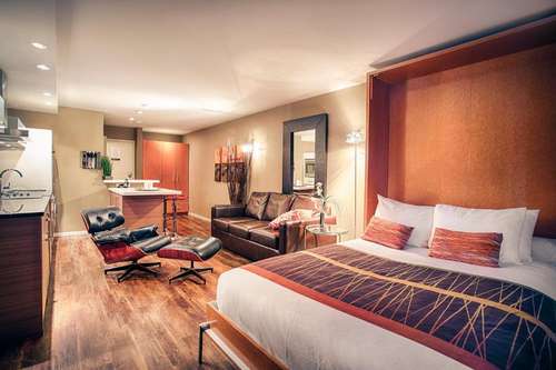 www.nuvohotel.com