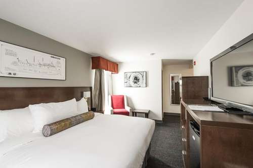 www.edgewaterhotelwhitehorse.com