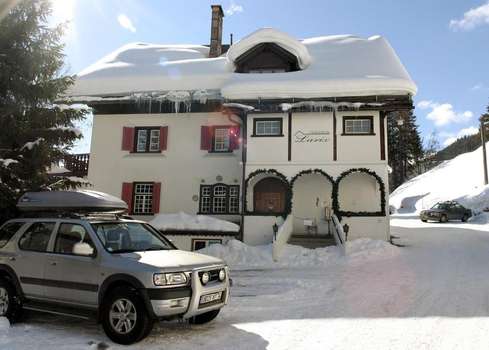 www.hotel-larix.ch