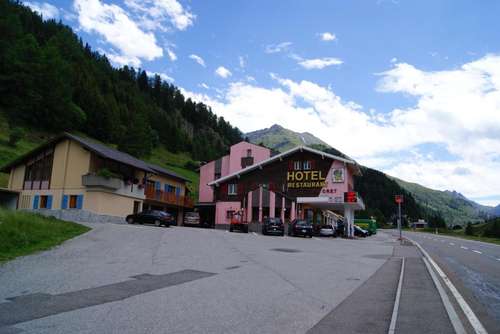 www.hotel-du-cret.ch