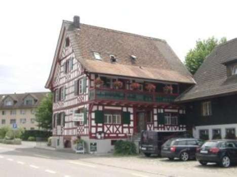 www.dasrotehaus.ch