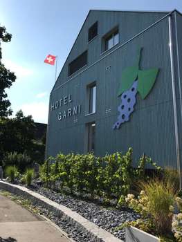 www.traube-garni.ch