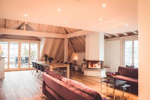 www.hotel-lenzerhorn.ch