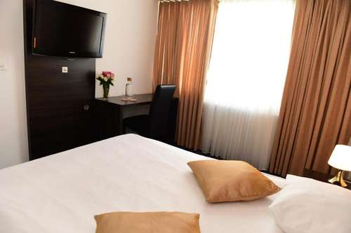 www.hotel-toess.ch