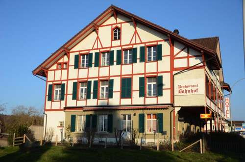 www.hotel-bahnhof-schuepfen.ch