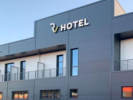 www.hotelvonrotz.ch