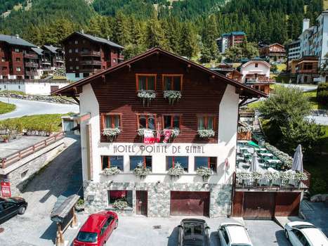 www.lapointedezinal.ch