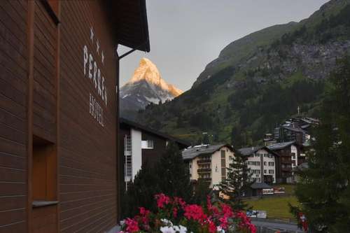 www.hotel-perren.ch