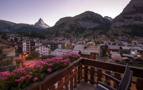 www.hotelambiance.ch