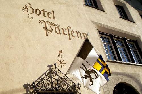 www.hotelparsenn.ch
