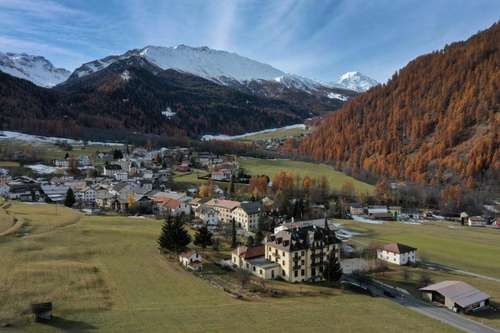 www.schweizerhof-gr.com