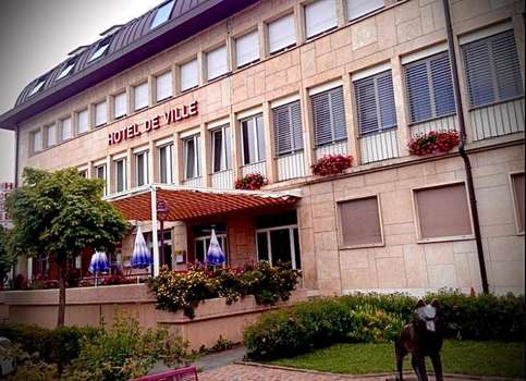 www.hotelvillesentier.ch