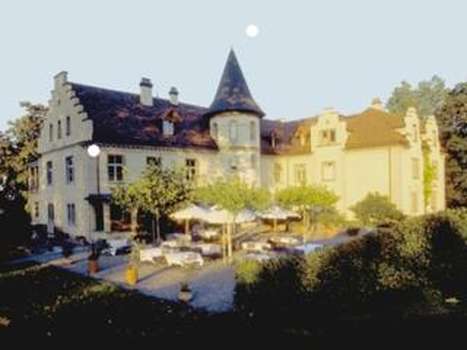 www.schloss-brunnegg.ch