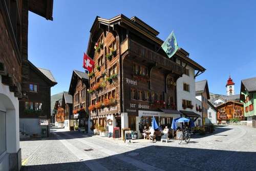 www.hotelsonneandermatt.ch