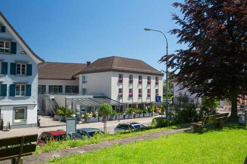 www.hotelhecht-rheineck.ch