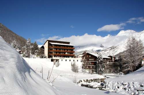 www.hotel-bristol-saas-fee.ch