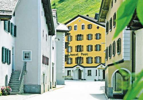 www.hotelpost-bivio.ch