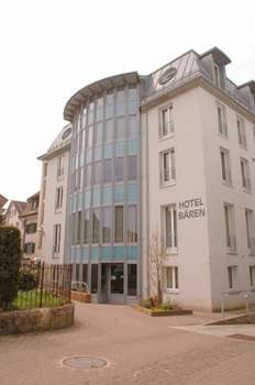 www.hotelbaeren-lachen.ch