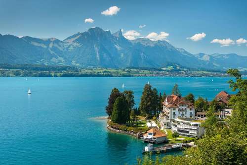 www.parkhotel-gunten.swiss