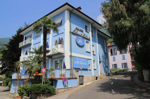 www.piccolo-hotel.ch