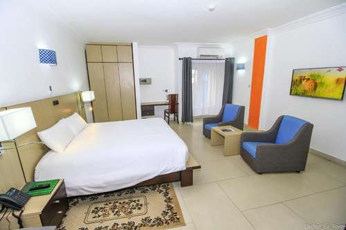 www.hotellaforgeci.com