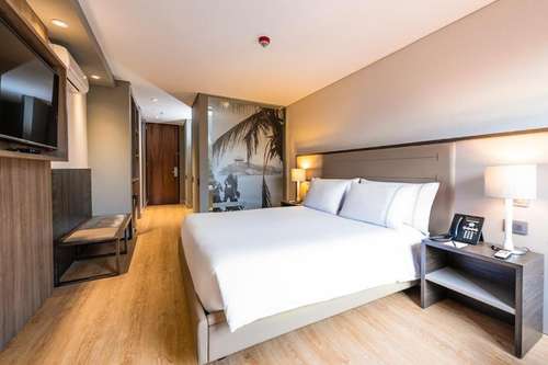 www.habitelhotels.com