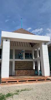 www.hotellahaciendadelpienta.com