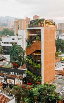 www.thesomos.com