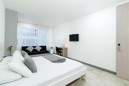 www.hotelrosales.com
