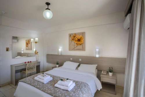 www.cactushotel-larnaka.com