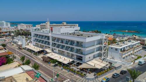 www.protarasplazahotel.com