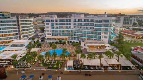www.vrissakibeachhotel.com